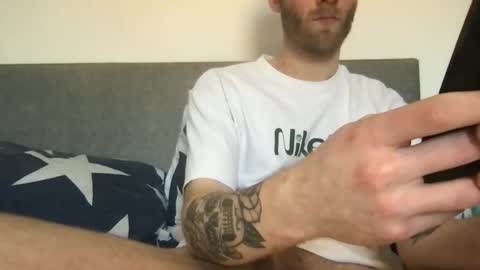 messageme11 online show from March 19, 2026, 5:39 pm