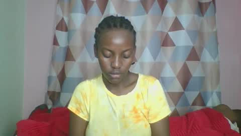 Snapshot of messyluna chatting on June 7, 2026, 9:57 am meggy and bree online show from June 7, 2026, 9:57 am
