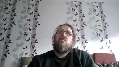 Snapshot of metallbuddy chatting on December 8, 2024, 9:57 am ask me online show from December 8, 2024, 9:57 am