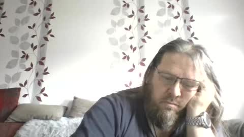 Snapshot of metallbuddy chatting on January 31, 2025, 11:03 am ask me online show from January 31, 2025, 11:03 am