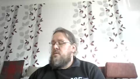 Snapshot of metallbuddy chatting on February 4, 2025, 10:32 am ask me online show from February 4, 2025, 10:32 am