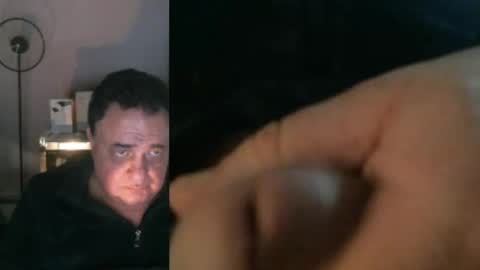 Snapshot of metrowester chatting on February 24, 2025, 12:52 am metrowester online show from February 24, 2025, 12:52 am