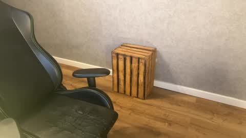 metu21 online show from February 26, 2025, 2:37 am