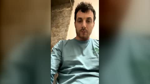 Snapshot of mewoods22 chatting on April 12, 2026, 4:39 am mewoods22 online show from April 12, 2026, 4:39 am