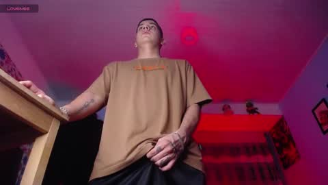 Snapshot of mexican_cum chatting on June 16, 2026, 1:19 am Jhon online show from June 16, 2026, 1:19 am