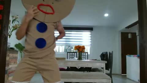 Snapshot of mexicaniito1 chatting on October 30, 2025, 9:37 pm YisusMx online show from October 30, 2025, 9:37 pm