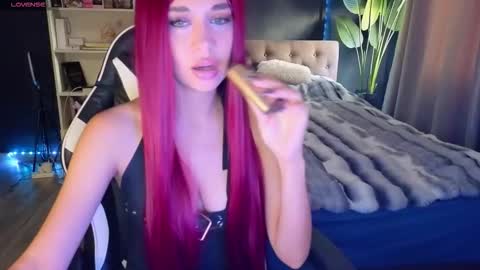 vollmond online show from October 5, 2025, 6:01 am