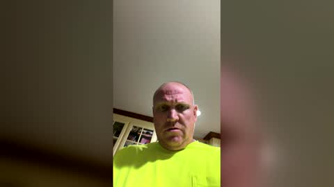 Snapshot of mharrison0033 chatting on May 9, 2026, 8:41 am mharrison0033 online show from May 9, 2026, 8:41 am