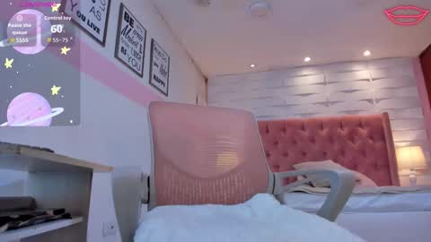 Snapshot of mhellissaw chatting on February 9, 2026, 2:10 pm melissa online show from February 9, 2026, 2:10 pm