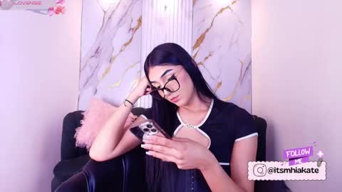 Snapshot of mhia_kate chatting on May 19, 2026, 12:22 pm Mhia Kate online show from May 19, 2026, 12:22 pm