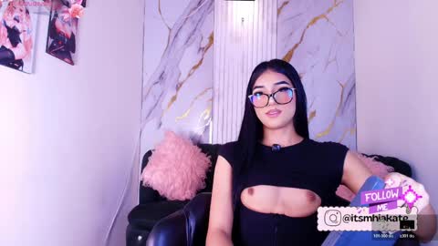 Snapshot of mhia_kate chatting on May 29, 2026, 12:25 pm Mhia Kate online show from May 29, 2026, 12:25 pm