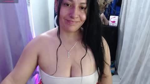 Snapshot of mhialorens chatting on May 13, 2026, 9:44 pm LorenWelcome my rooomLovense is active my orgasms in your handsGive me more pleasure a PVT is open PVT online show from May 13, 2026, 9:44 pm