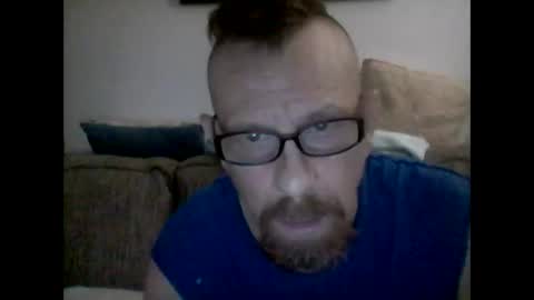 Snapshot of mhitch924 chatting on May 19, 2026, 2:18 am mhitch924 online show from May 19, 2026, 2:18 am
