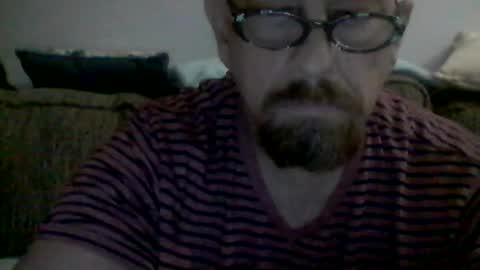 mhitch924 online show from June 17, 2026, 1:19 am