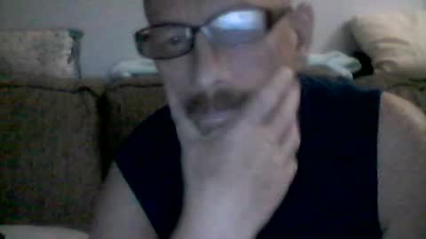 mhitch924 online show from July 14, 2026, 2:05 am