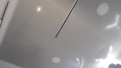 Snapshot of mia18_queen chatting on December 8, 2024, 6:28 pm mia18_queen online show from December 8, 2024, 6:28 pm