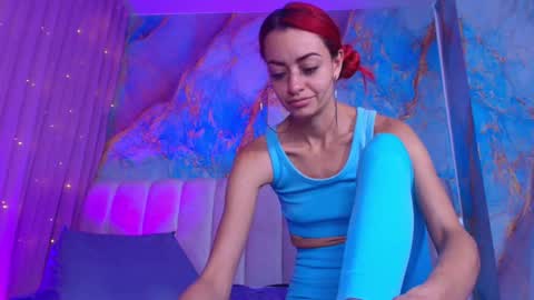 Snapshot of mia_0_ chatting on February 11, 2026, 7:19 pm Emi online show from February 11, 2026, 7:19 pm