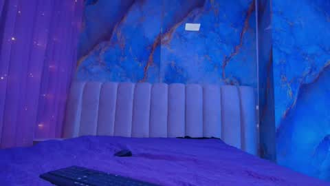 Snapshot of mia_0_ chatting on February 23, 2026, 7:22 pm Emi online show from February 23, 2026, 7:22 pm