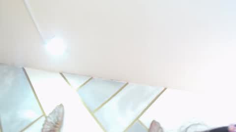 Snapshot of mia__lux chatting on January 19, 2026, 1:37 pm online show from January 19, 2026, 1:37 pm