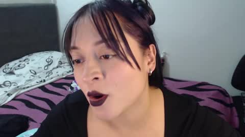 mia online show from January 5, 2025, 2:27 am