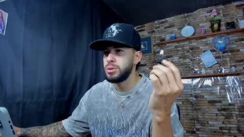 Mia and vincentt model indepent online show from October 11, 2025, 4:01 am