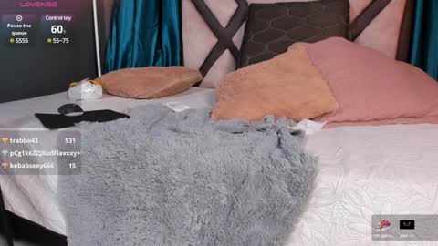 Mia Baker  online show from January 28, 2025, 1:50 am