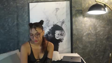 Belmont and Mia online show from April 9, 2026, 7:19 pm