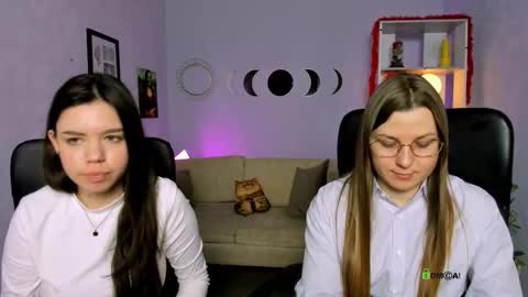 Mia online show from March 17, 2026, 4:21 pm