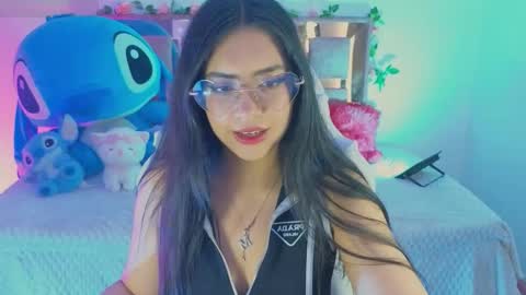 Snapshot of mia_bnnyy chatting on October 4, 2025, 8:40 pm mia_bnnyy online show from October 4, 2025, 8:40 pm
