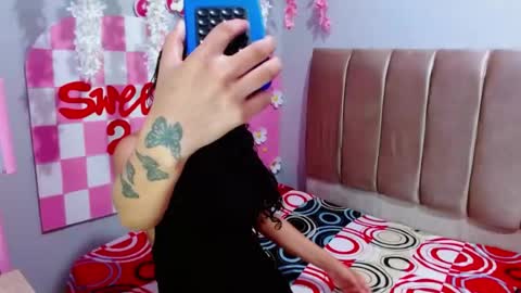Snapshot of mia_brown69 chatting on June 13, 2026, 2:42 am mia_brown69 online show from June 13, 2026, 2:42 am
