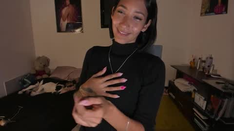 Snapshot of mia_crazysweet chatting on March 11, 2026, 12:44 pm Mia Sandoval online show from March 11, 2026, 12:44 pm