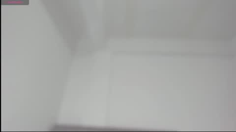 Snapshot of mia_cute25 chatting on February 5, 2026, 11:59 am online show from February 5, 2026, 11:59 am