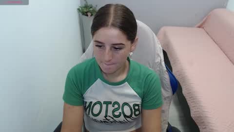 Snapshot of mia_diaz1 chatting on February 10, 2026, 2:21 pm Mia online show from February 10, 2026, 2:21 pm