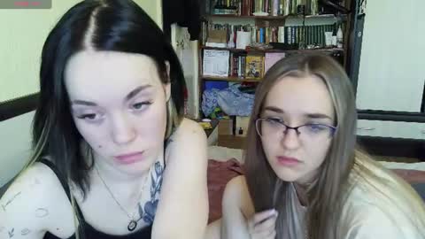 Snapshot of mia_ellis_ chatting on July 2, 2026, 10:21 am Mia and Jenny online show from July 2, 2026, 10:21 am