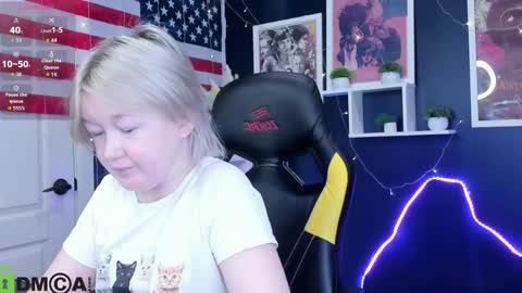 Snapshot of mia_ferd chatting on April 25, 2026, 3:09 am Mia online show from April 25, 2026, 3:09 am