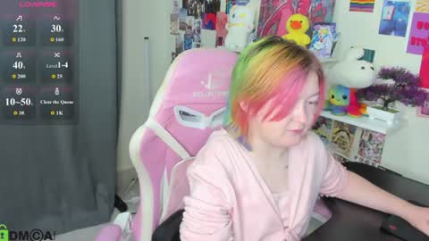 Mia online show from July 12, 2026, 2:46 am