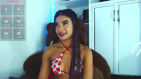 Snapshot of mia_fernand chatting on November 29, 2025, 8:23 pm mia_fernand online show from November 29, 2025, 8:23 pm