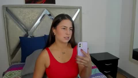 mia fox online show from October 7, 2025, 12:13 pm