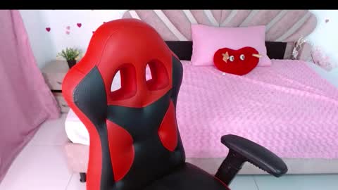 Snapshot of mia_fox666 chatting on March 28, 2026, 1:11 pm mia online show from March 28, 2026, 1:11 pm