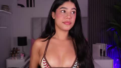 Snapshot of mia_gabbaai chatting on April 10, 2026, 12:43 pm Mia online show from April 10, 2026, 12:43 pm