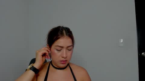 MIA online show from November 22, 2025, 10:42 pm