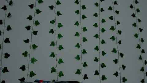 MIA online show from December 16, 2025, 9:53 pm