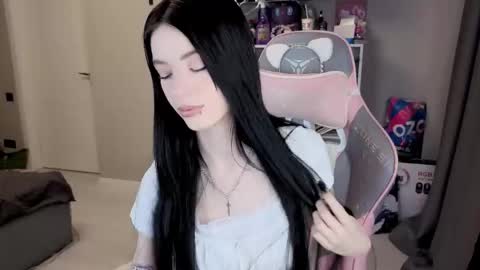 Snapshot of mia_gothh chatting on February 23, 2026, 3:31 pm MIA HELP ME REACH 100 LIKES online show from February 23, 2026, 3:31 pm