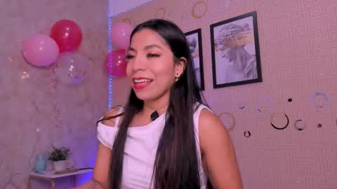 Mia online show from March 23, 2026, 1:26 pm