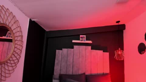 Val  online show from February 18, 2026, 7:10 pm