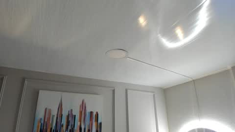 Mia online show from December 20, 2025, 2:07 am