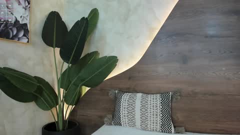 Snapshot of mia_lacy chatting on February 2, 2025, 7:25 pm mia_lacy online show from February 2, 2025, 7:25 pm