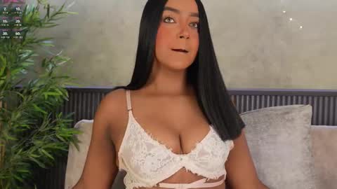 mia_lacy online show from February 13, 2026, 10:39 pm