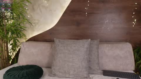 Snapshot of mia_lacy chatting on June 22, 2026, 10:18 pm mia_lacy online show from June 22, 2026, 10:18 pm