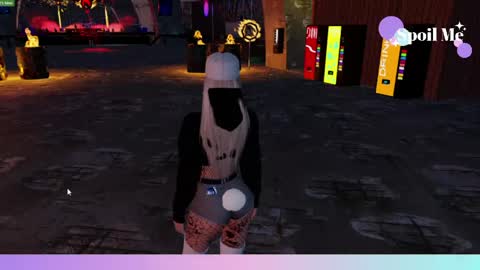 Snapshot of mia_lilah chatting on April 16, 2026, 6:19 pm Mia online show from April 16, 2026, 6:19 pm
